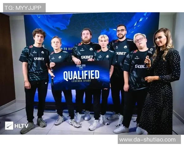 V5在Major赛中的战术表现分析与总结探讨